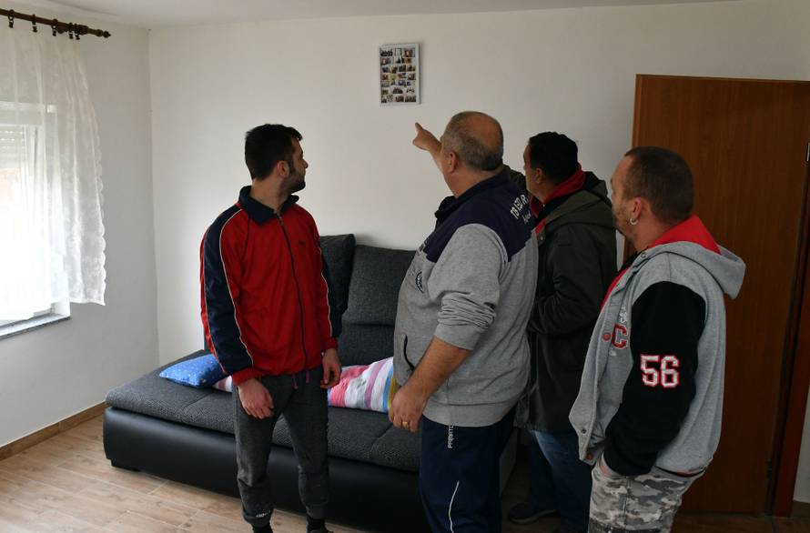 Slavonski Brod - Samohrani otac Antonio Fogadić koji skrbi o sestero djece.