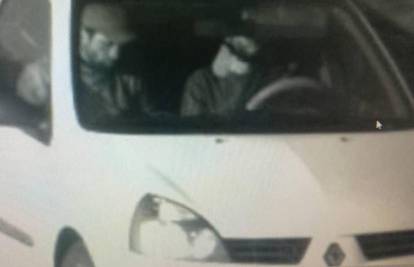 Rusi tragaju za napadačima iz Moskve: Navodno su pobjegli u bijelom Renaultu, objavili fotku