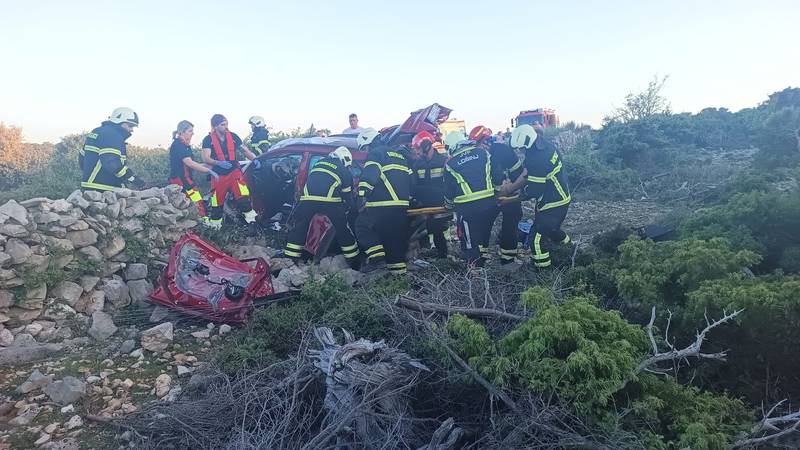 VIDEO Detalji užasa na Cresu: Trudnicu vozio helikopter, tri žene teško ozlijeđene u nesreći