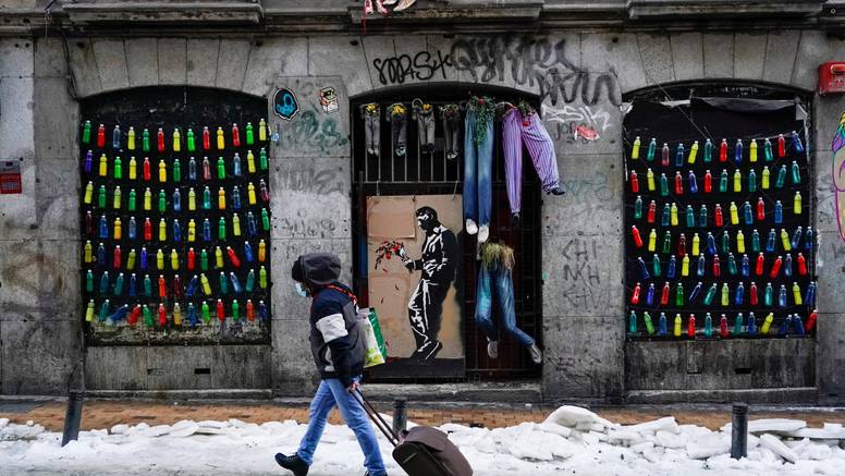 Sve više ozlijeđenih zbog leda na ulicama Madrida: Svakih sat vremena 50 ih završi na hitnoj