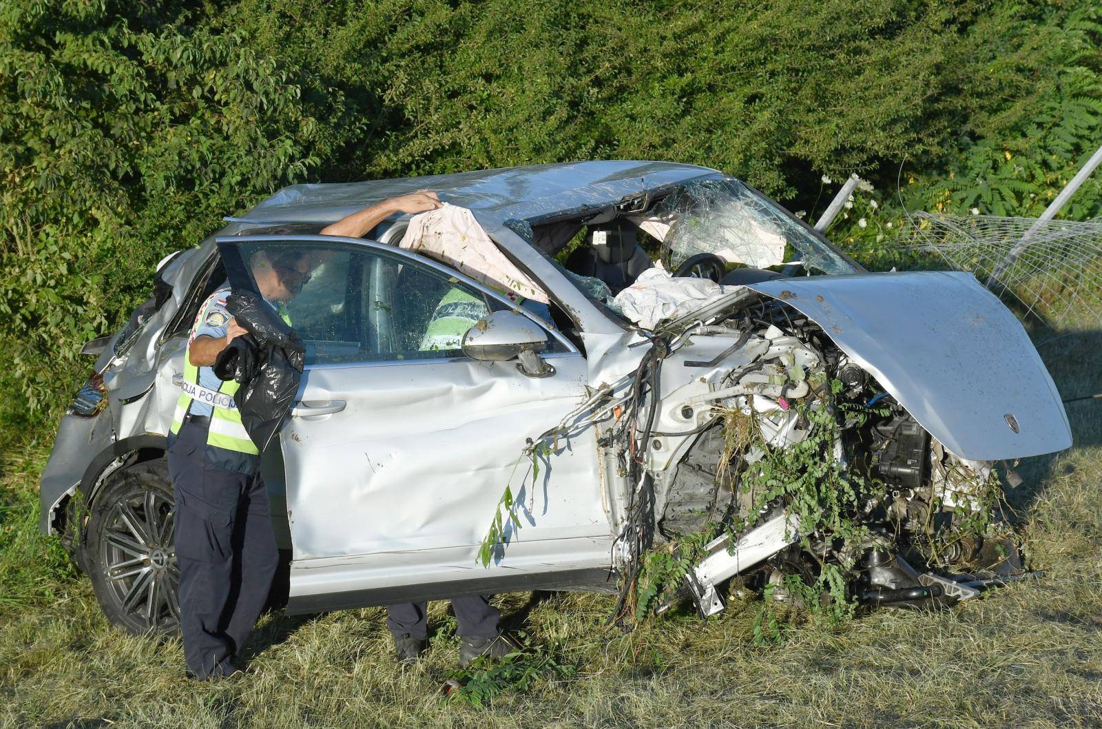 Nesreća kod Novske: Putnica je poginula, još četvero ozlijeđeno
