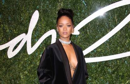 Rihanna i Rita plijenile pažnju na British Fashion Awardsu 