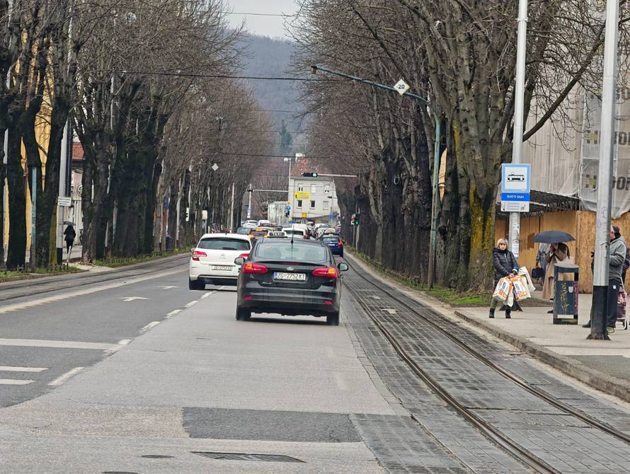 FOTO Isprobali smo Xiaomi 17 Ultra: Fotić koji želi biti telefon