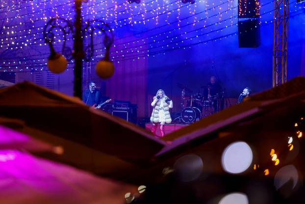 Zadar: Maja Šuput održala koncert na Adventu u Zadru