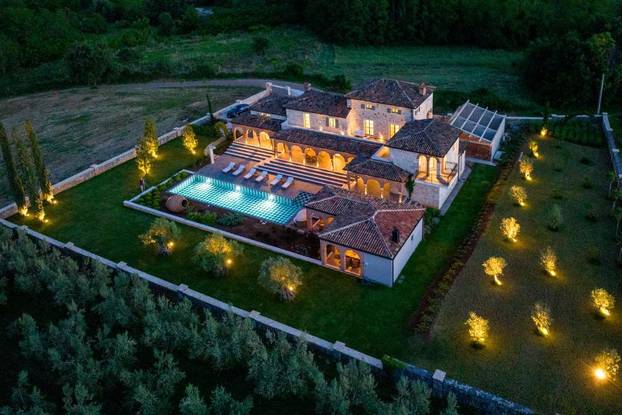 FOTO Kao da ste u Toskani: Ova predivna vila spaja talijanski dizajn i istarski šarm