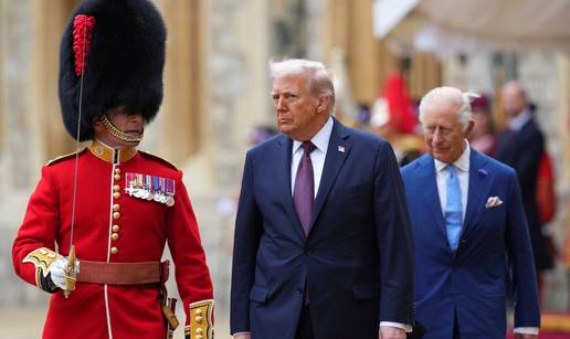 Britanci ljuti, Trump je prekršio kraljevski protokol: 'Ovo nitko nije napravio, on je sramota...'