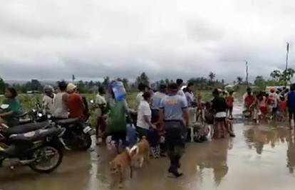 Katastrofa na Filipinima: 230 mrtvih,  velik broj ljudi nestao