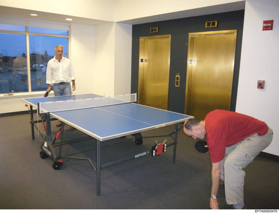 Ruskinje, privatni letovi, party na otoku: Ovako je Epstein gradio svoju mrežu sa slavnima