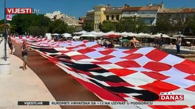 Hrvatska zastava teška 100 kg kreće za Rusiju: Ima 1000 m2!