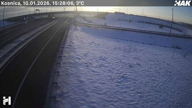 FOTO Pogledajte situaciju na autocestama: Snijeg još pada, stvara se poledica, ima i magle