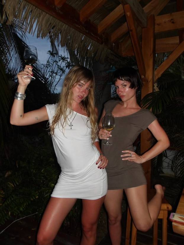 FOTO Golotinja joj nikada nije predstavljala problem, skidala se do kraja od početka karijere