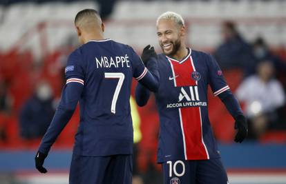 Neymar i Mbappé 'školovali' Bašakšehir u prvoj utakmici prekinutoj zbog rasizma