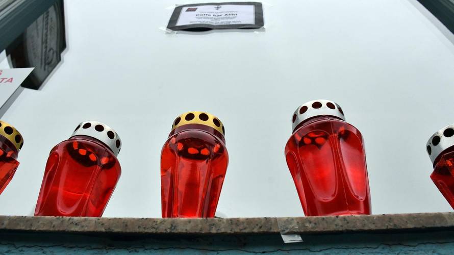 Požega: Caffe bar "Alibi" dobio svoj posljednji ispraćaj