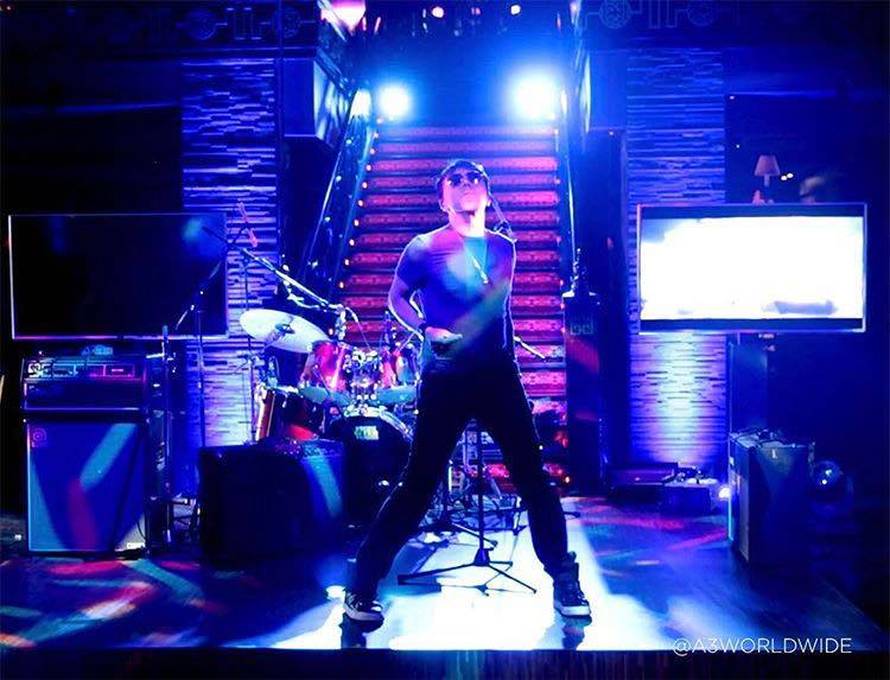 'Agrokorov spasitelj'  Alvarez  izvodi i balade u sapunicama