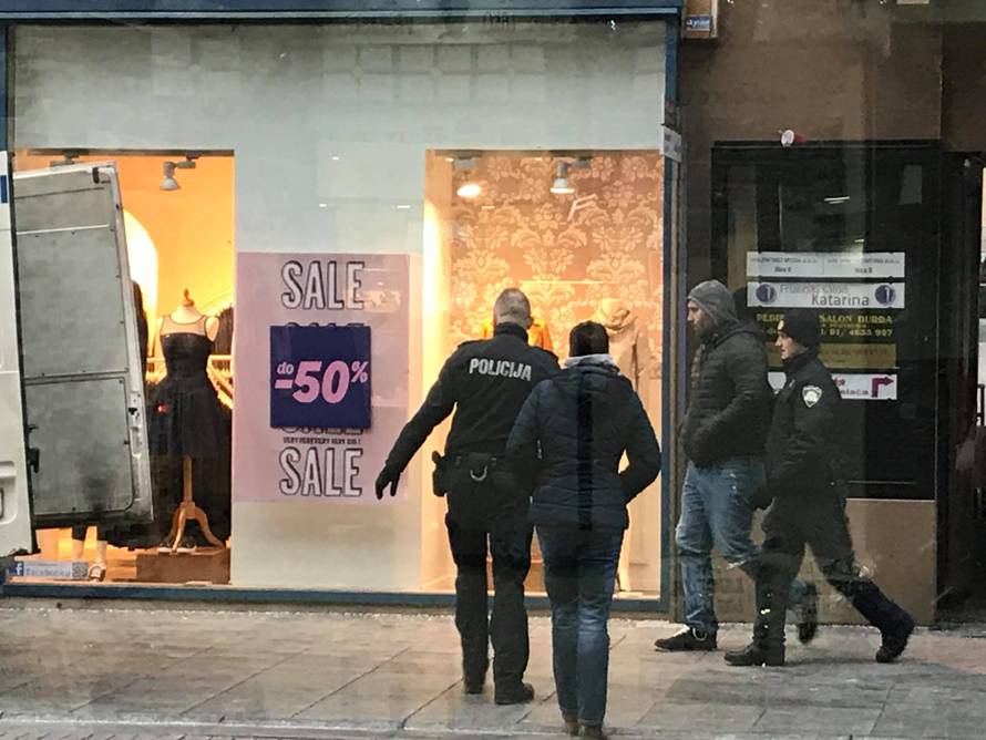 Muškarci se potukli kod kafića, policija ih okružila te privela