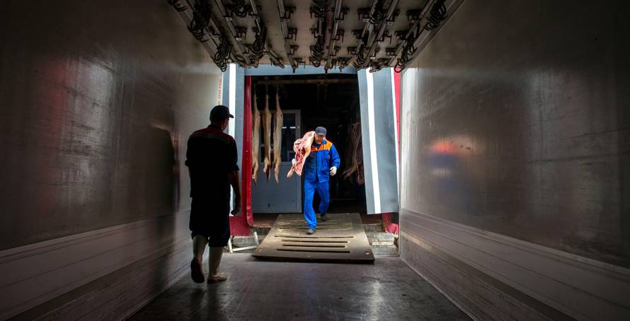 Tajni svjedok: 'Varaju nas na starom mesu, mrkvi, mlijeku...'