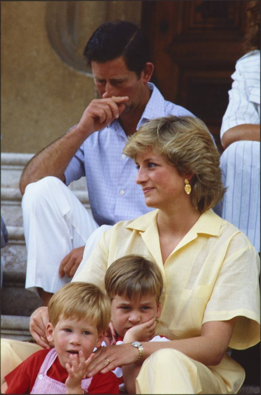 Prince Charles with Princess Diana and her sons William and Harry / photo 1987