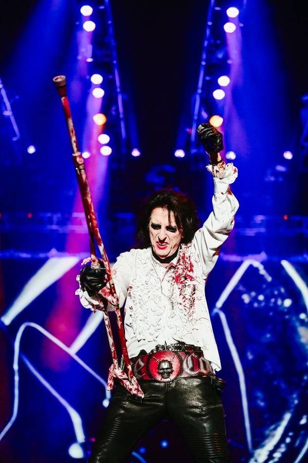Zagreb: Koncert benda Hollywood Vampires u Areni