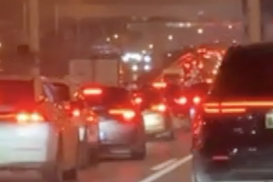 Kvar Baidu robotaxija ostavio je vozila zaglavljena na cestama Wuhana