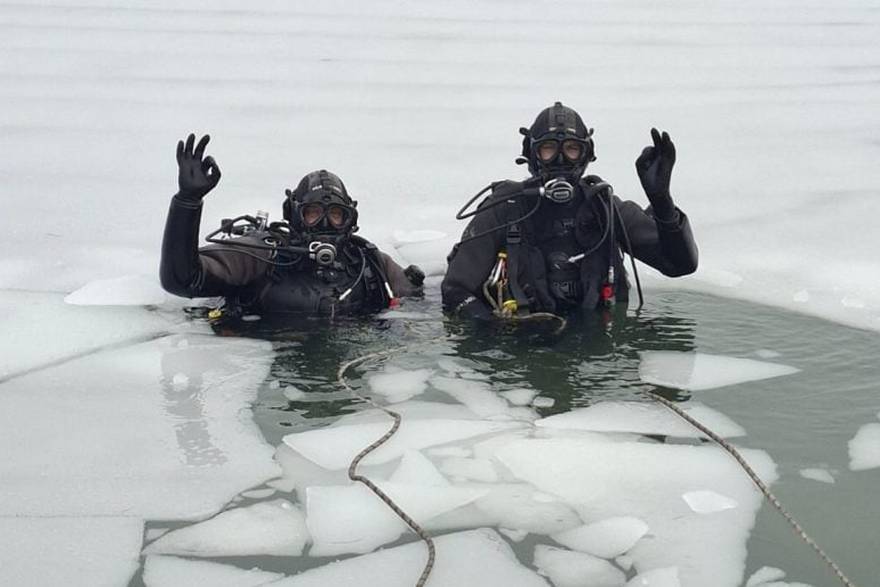 Vatrogasci ronioci iz &Ccaron;akovca zaronili pod led i odradili zahtjevan trening