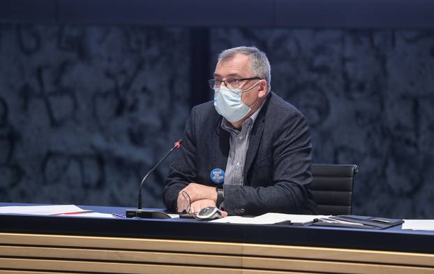 Zagreb: Na konferenciji stožera glavna tema novi soj koronavirusa