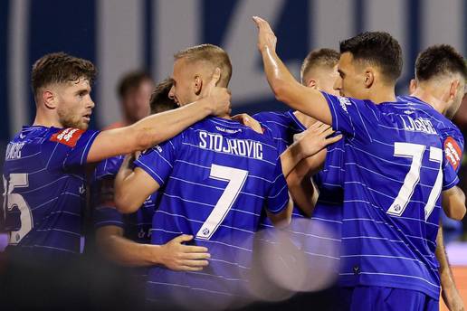 VIDEO Dinamo - Vukovar 3-0: 'Modri' zabili 'tricu', Vukovarci završili susret s desetoricom!