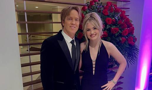 Kći Anne Nicole Smith nosila je haljinu svoje preminule majke: 'To je najbliže njenom zagrljaju'