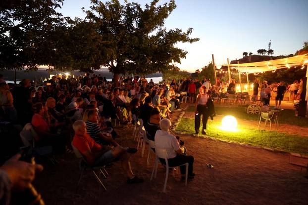 Otvorenje Fališ-a, Festivala alternative i ljevice Šibenika