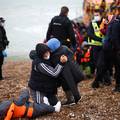 Najmanje 31 migrant poginuo u La Mancheu, Johnson je šokiran
