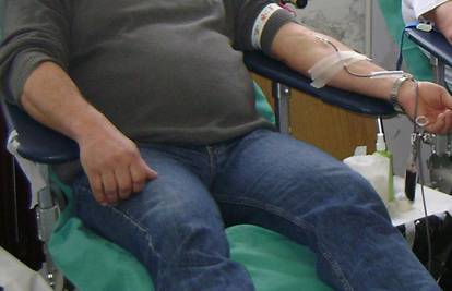 Vrijedan jubilej: Nikica je 100. put darovao krv u Opuzenu