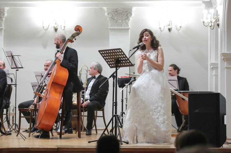 Rupčića je 'koštala' braka, a tajno se viđala i s Hercegom...