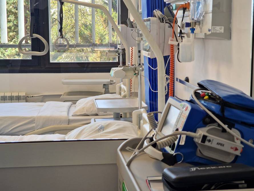 FOTO U riječkom KBC-u otvorili novouređeni prostor intenzivne njege: 'Pratimo trendove'