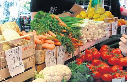 Skupo povrće: Kilogram graška doseže i cijenu od 60 kuna!