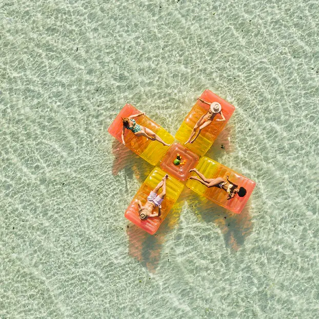 FOTO Tko još jaše flamingose? ‘Konektori' su novi hit na plaži!