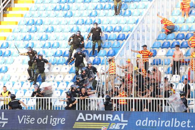 Novi Pazar: Sukob navijača na utakmici drugog kola kvalifikacija za Ligu konferencije izmedju FK Novi Pazar i FK Jagiellonia