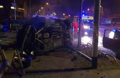 Sudar u centru Zagreba: BMW završio na boku, Ford smrskan