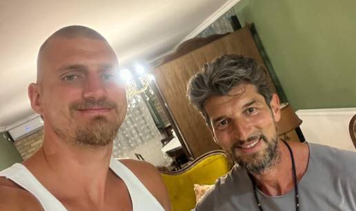 Joki&cacute; je jo&scaron; jednom odu&scaron;evio sve fanove. O&scaron;i&scaron;ao se na 'jedinicu' i vlasnika iznenadio poklonima