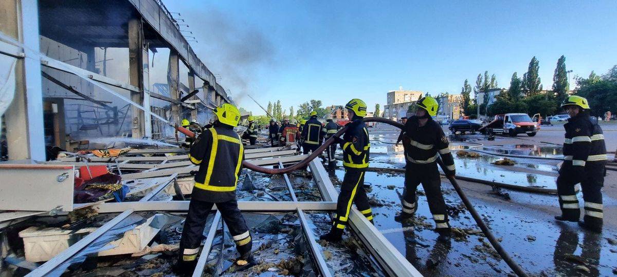 U ruskom napadu na trgovački centar poginula najmanje dva čovjeka, preko 20 ozlijeđenih