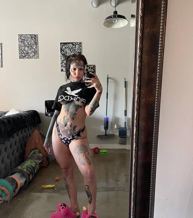 FOTO Cijela je tetovirana, ima i zmijski jezik: 'Vrijeđaju me da sam demon! Osjećam se lijepo'