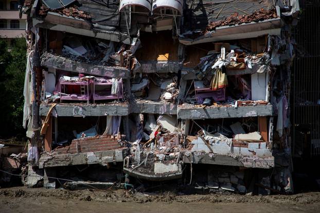 Heavy floods hit Turkey