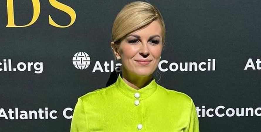 Kolinda uživa s društvom na luksuznoj jahti na Jadranu: 'Najljepše djevojke su stigle'