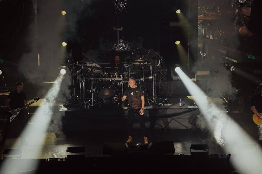 Thompson na koncertu u Rijeci: Nismo mi fašisti. To osuđujemo