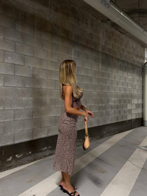 FOTO Za ovom plavušom ludi cijeli svijet: Zrači seksepilom, a forma joj je nenadmašna