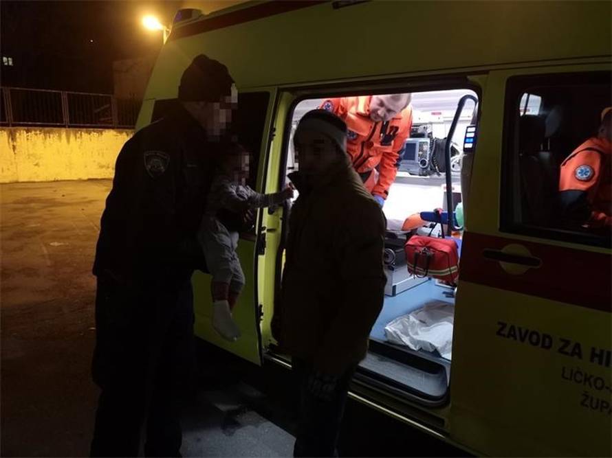 Policija spasila migrante u Lici, među njima djeca i trudnica