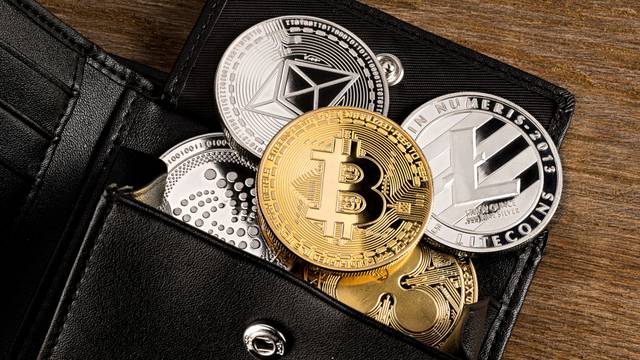 Crypto,Currency,Coin,In,Leather,Wallet,On,Wide,Wood,Wooden