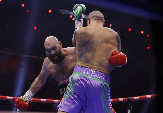 Oleksandr Usyk v Tyson Fury - Heavyweight World Title