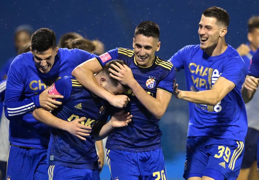 Dinamo je s 3:1 u ludom finišu svladao Hajduk i potvrdio prvo mjesto HT Prve lige 