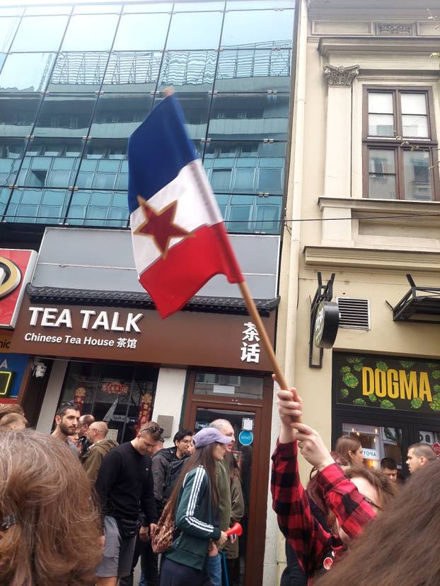 200 slika s masovnog prosvjeda