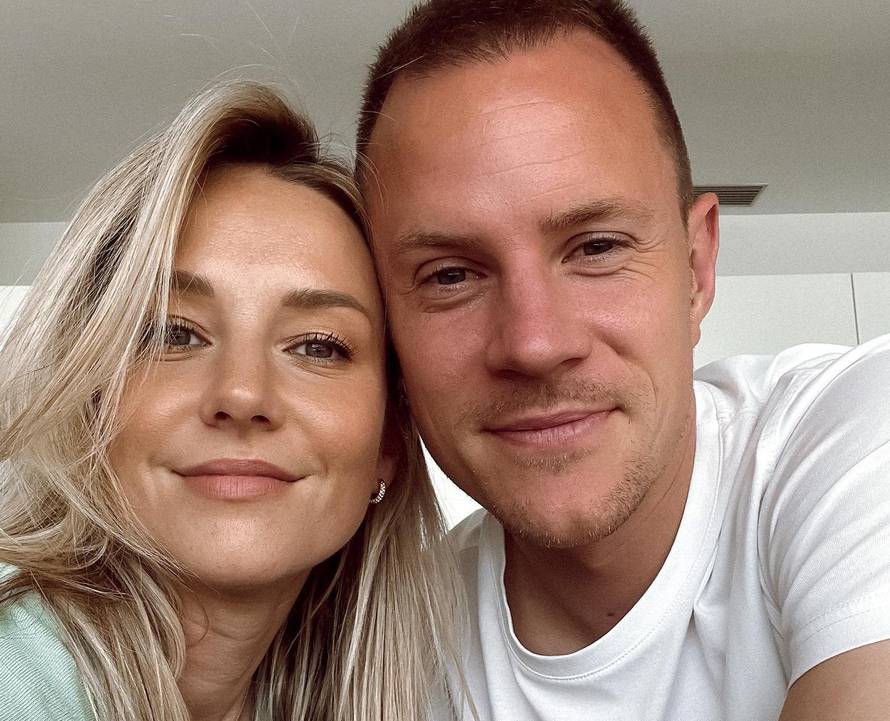 Kapetan Barcelone: Nije istina kako je moja supruga nevjerna