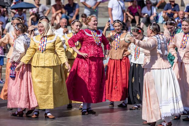 Svečana povorka 58. Đakovačkih vezova